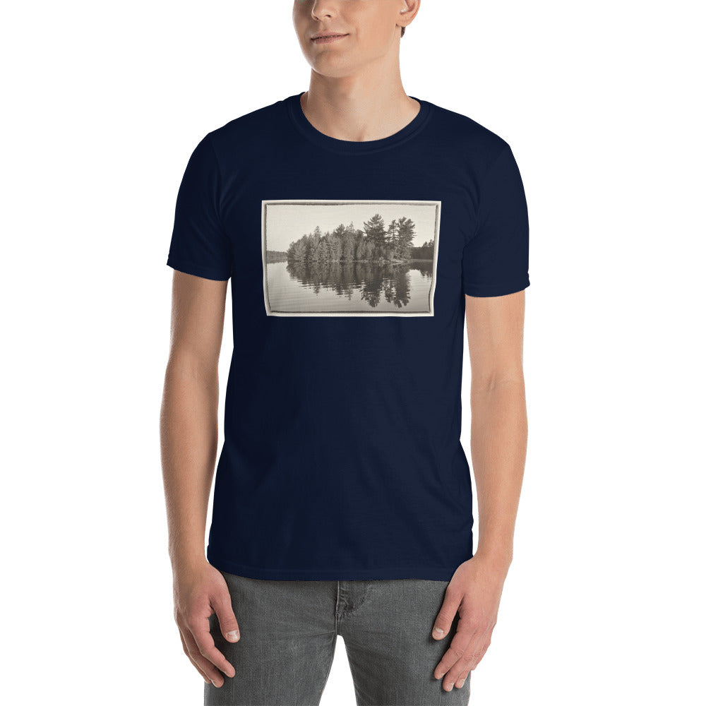 'An Island Oasis' Short-Sleeve Unisex T-Shirt