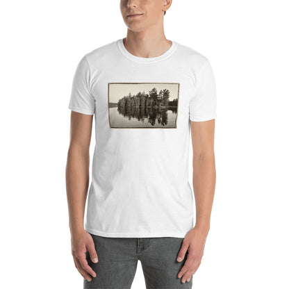 'An Island Oasis' Short-Sleeve Unisex T-Shirt