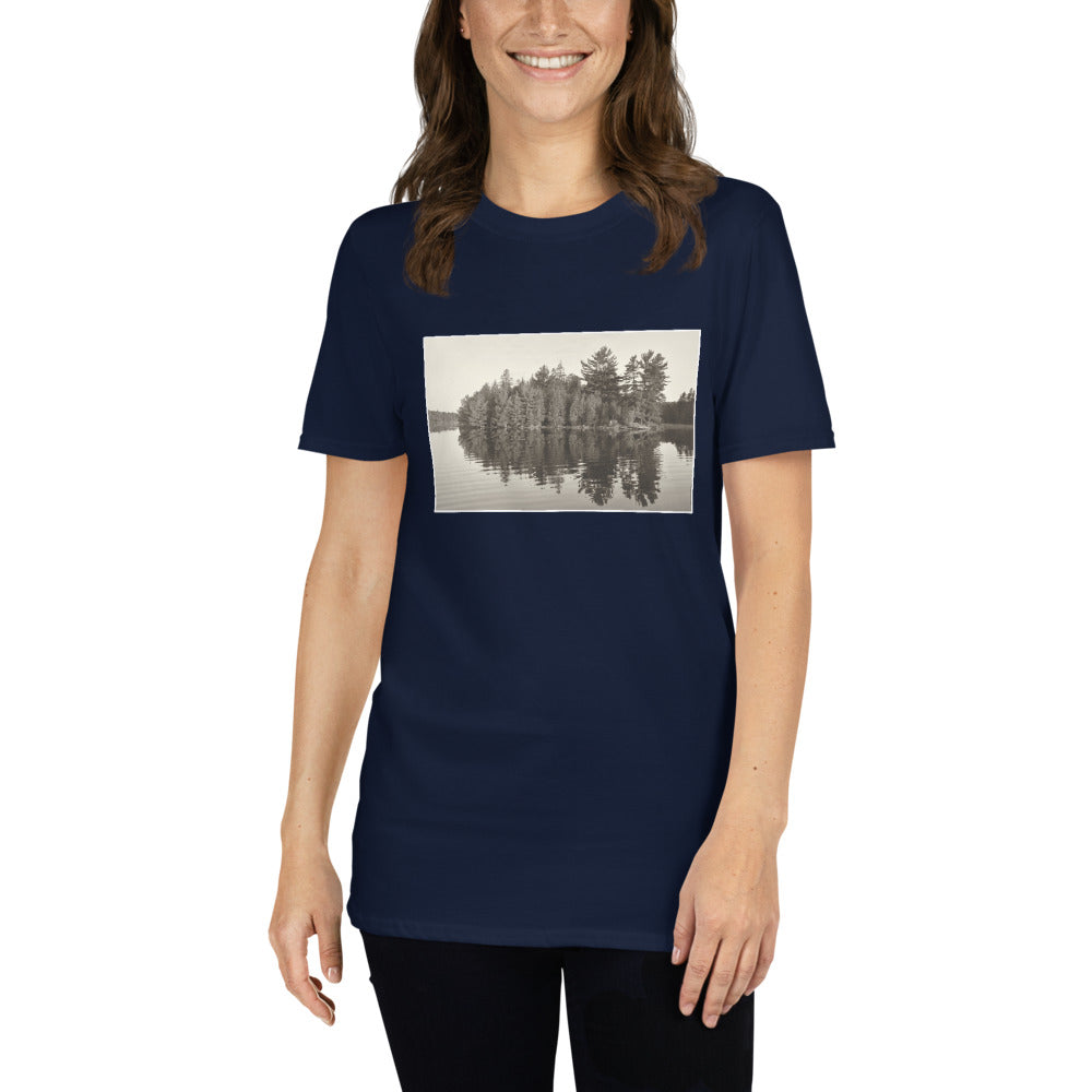 'An Island Oasis II' Short-Sleeve Unisex T-Shirt