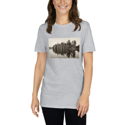 'An Island Oasis II' Short-Sleeve Unisex T-Shirt